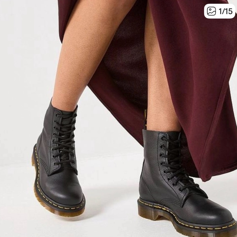 Dr. Martens 1460 black pascal boot 7 - Picture 1 of 8